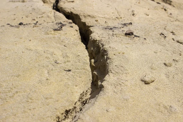 Kurumuş Toprağı Kumla Kumda Çatlar Çöker Çorak Toprak Kavramı — Stok fotoğraf