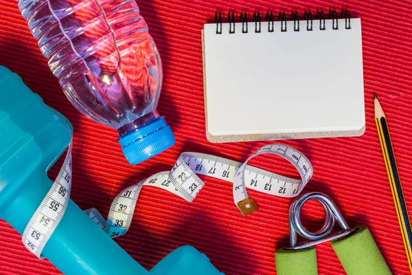 Yat - halter, teyp, el kavrama, maden suyu, F ölçme