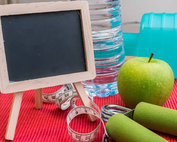 Yat - halter, teyp, el kavrama, maden suyu, F ölçme