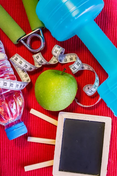 Yat - halter, teyp, el kavrama, maden suyu, F ölçme