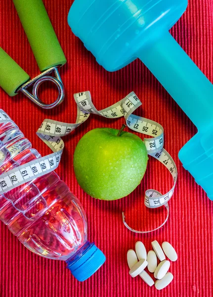 Yat - halter, teyp, el kavrama, maden suyu, F ölçme