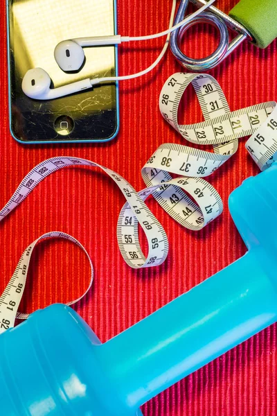 Yat - halter, teyp, el kavrama, maden suyu, F ölçme