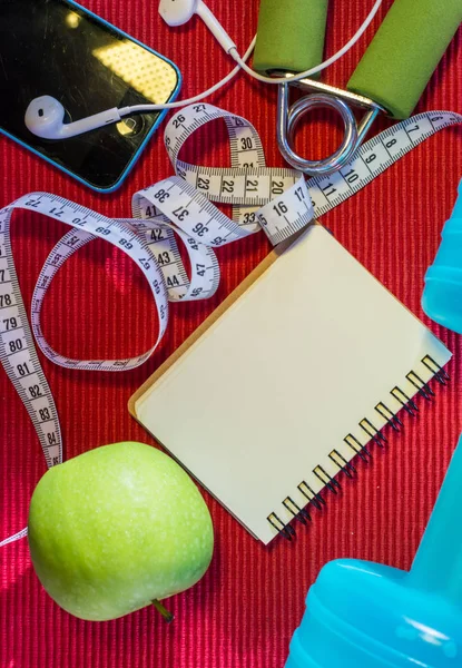 Yat - halter, teyp, el kavrama, maden suyu, F ölçme