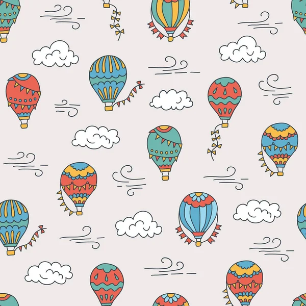 Globos de aire caliente y nubes. Color dibujado a mano patrón sin costura. Ilustración vectorial — Archivo Imágenes Vectoriales