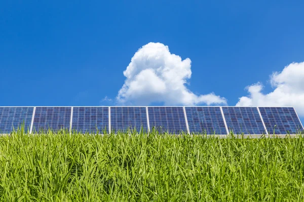 Solar panels  photovoltaics in solar power station — Stock Photo, Image