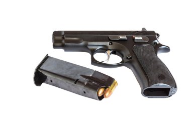 otomatik tabanca tabanca ve beyaz arka plan üzerinde izole dergisi