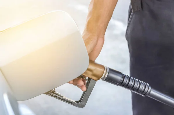 Man hand fill up fuel gas — Stock Photo, Image