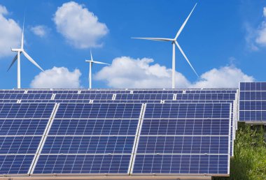 Güneş ve rüzgar türbinleri güç istasyonu