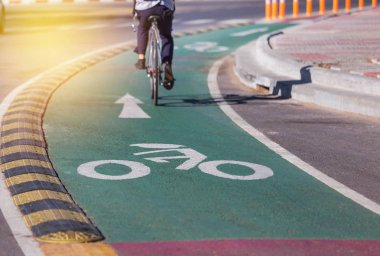  Beyaz Bisiklet lane işareti 