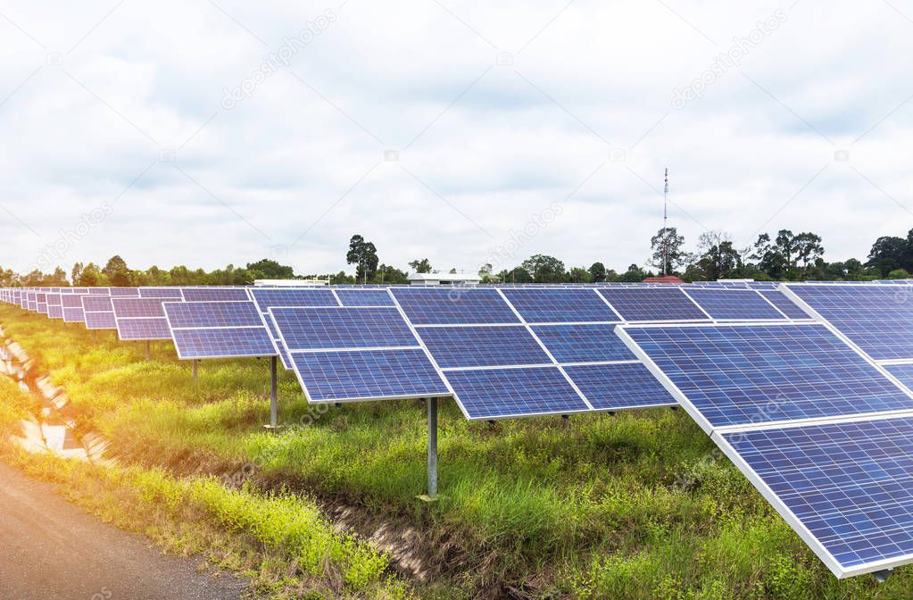 solar cells in power station 