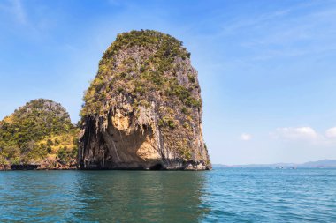 kireçtaşı görünümünü tropik sahilde andaman Denizi 