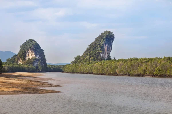 Krabi Thailand Nam iki kalker Dağları sembolü Khao Kha Nab