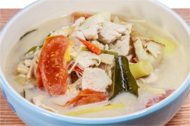 Tayland tavuğu hindistan cevizi sütü çorbası.