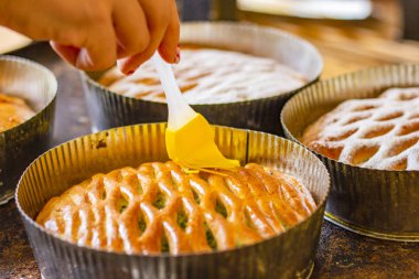 Fırın ürünleri, turtalar, çörekler, ekmek, hamur işleri