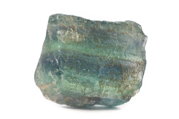 Mineral de fluorita verde de China aislado sobre un fondo blanco puro . — Foto de Stock