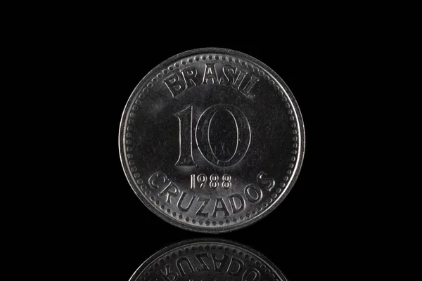 Moneda Cruzados Brasileños 1988 Aislada Sobre Negro — Foto de Stock