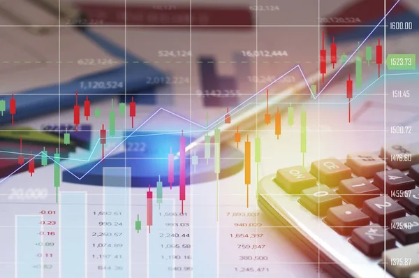 Mucchio moneta con conto libro finanza e concetto bancario per background.concept in crescere e camminare passo dopo passo per il successo nel mondo degli affari — Foto Stock