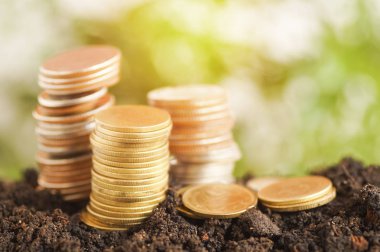 para, iş, finans ve hesap banka kavramında büyüyen para tasarrufu