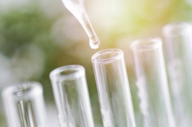 bilimsel deneyler, labaratuar donanımları ve test tüpleri-kavramı