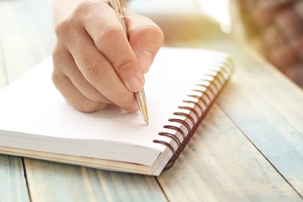 Hand Van Mensen Student Schrijven Opmerking Notebook Houten Tafel Met — Stockfoto