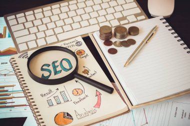 Seo ve Büyüteç camı, para COI grafik kağıdına Üstten Görünüm