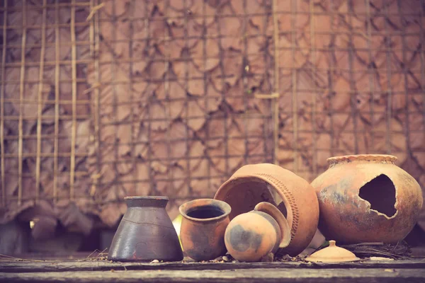 Stack of different kind of decorative terracotta containers.Vint — Stock Photo, Image