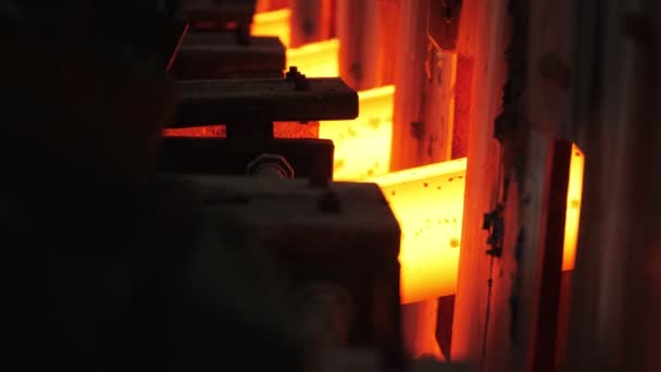 Iron foundry. Continuous casting machine. The output of steel billets — Stock Video