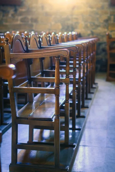 Architectural Details Catholic Church Decoration Wooden Chairs Parishioners Worshippers — Stock Photo, Image