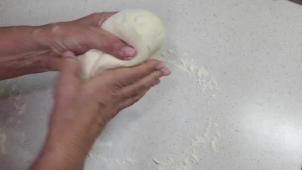 Hands Granny Kneads Dough Years Old Woman Hands Kneading Dough — Stock Video