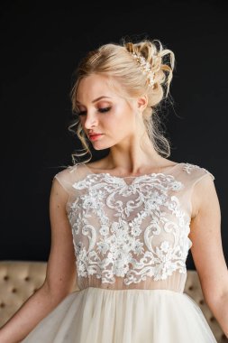 Gelinlik genç kadın