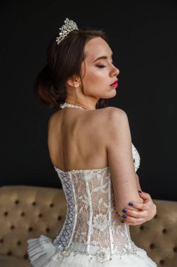 Gelinlik genç kadın