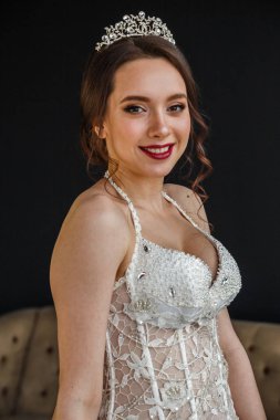 Gelinlik genç kadın