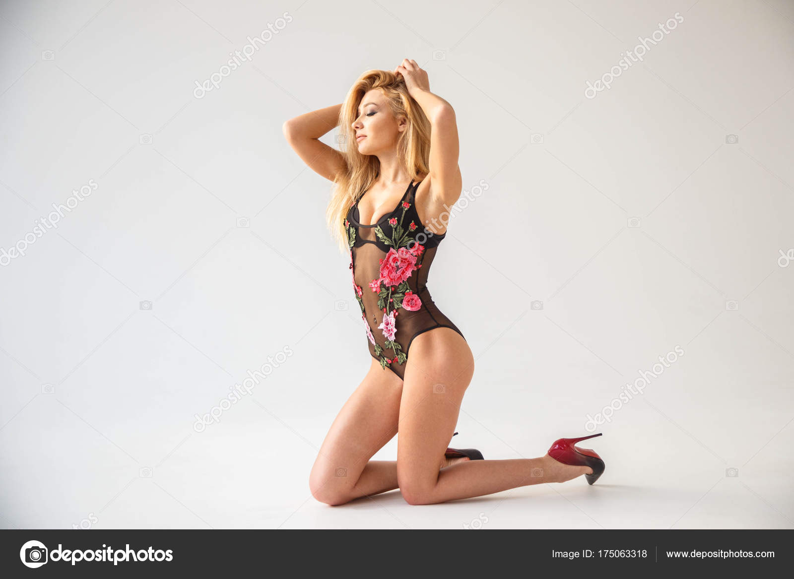 FAT BELLY FUCK Lulu Brazil Shemale Transex Pecorari Efe