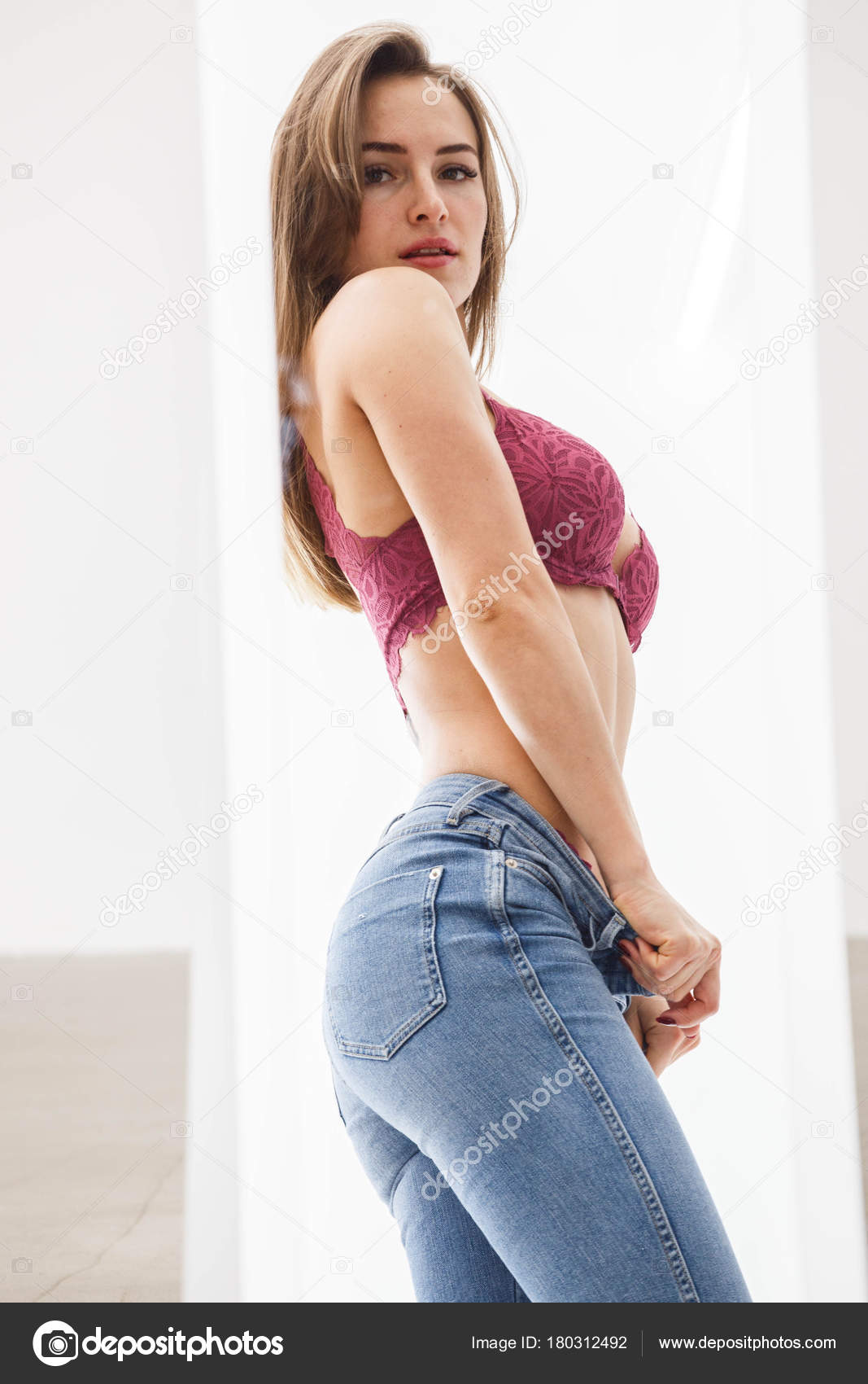 74,500+ Girl In Jeans Stock Photos, Pictures & Royalty-Free Images - iStock