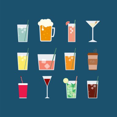 Bira, martini, şarap, mojito, soda, kahve, koyu bir arka planda izole edilmiş kokteyller..