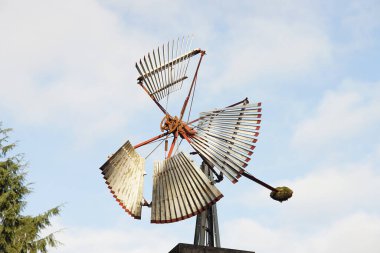 Paslı yel değirmeni türbini