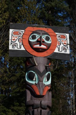                                Stanley Park 'tan totem direkleri koleksiyonu.