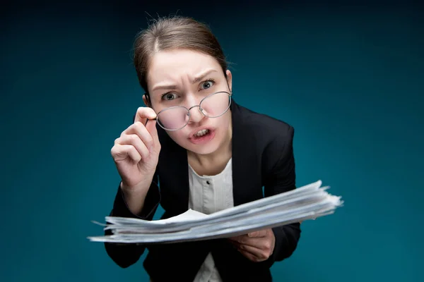 Young Woman Puts Glasses Her Nose Looks Camera Angry Surprise — Stock Photo, Image