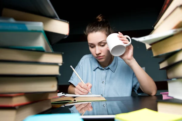 Student Writes Knowledge Notebook Drinks Coffee Late Evening Girl Prepares — Stock Photo, Image