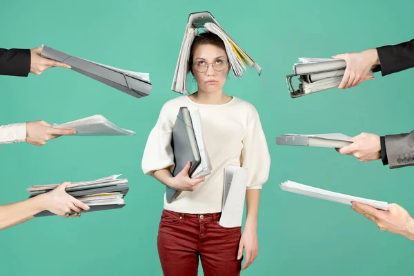 Colleagues Management Overload Junior Office Employee Work She Completely Immersed — Stock Photo, Image