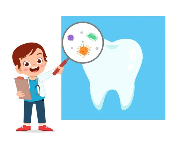Щасливий милий хлопчик-стоматолог з зубом — стоковий вектор