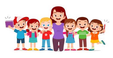 Mutlu şirin çocuklar öğretmenleriyle birlikte gülümserler.