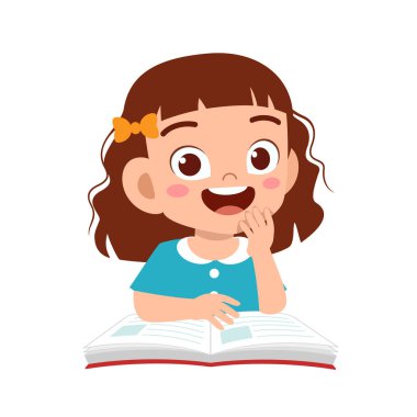 Mutlu şirin kız çocuğu gülümseyerek ders çalışıyor.