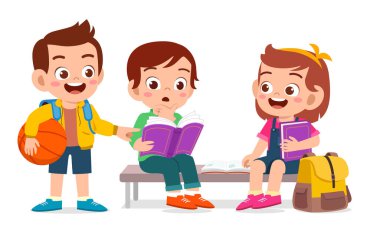 Mutlu şirin çocuklar oğlan ve kız birlikte kitap okurlar.
