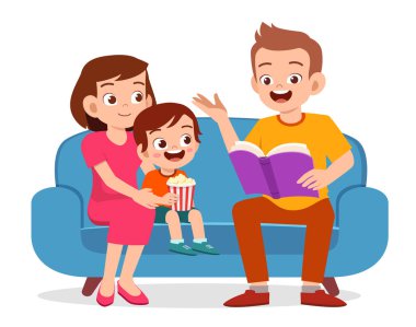 Küçük tatlı çocuk ailesiyle kitap okuyor.