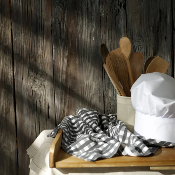 Fundo Escuro Madeira Com Ferramentas Cozinha Espaço Para Sua Decoração — Fotografia de Stock