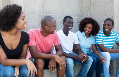 Afro-Amerikan erkek ve kadınların grup bahsediyoruz