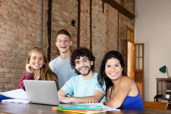 Portrait of group of young caucasian students — Stock Photo, Image