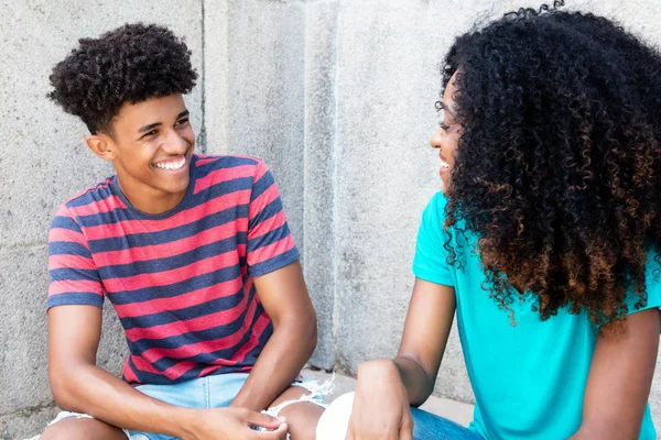 Afro-americanos adolescentes se divierten —  Fotos de Stock