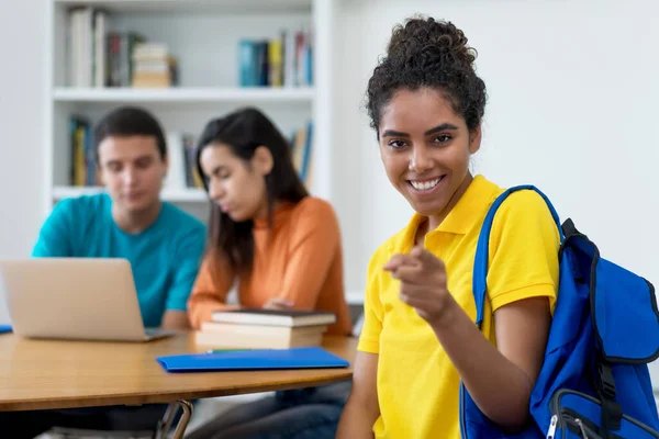 Belle Studentesse Brasiliane Con Gruppo Studenti Informatica Classe Dell Università — Foto Stock